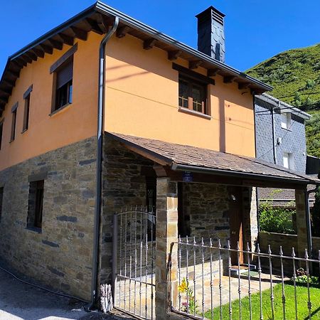Casa Miravalles Fornela Guimara Exterior foto